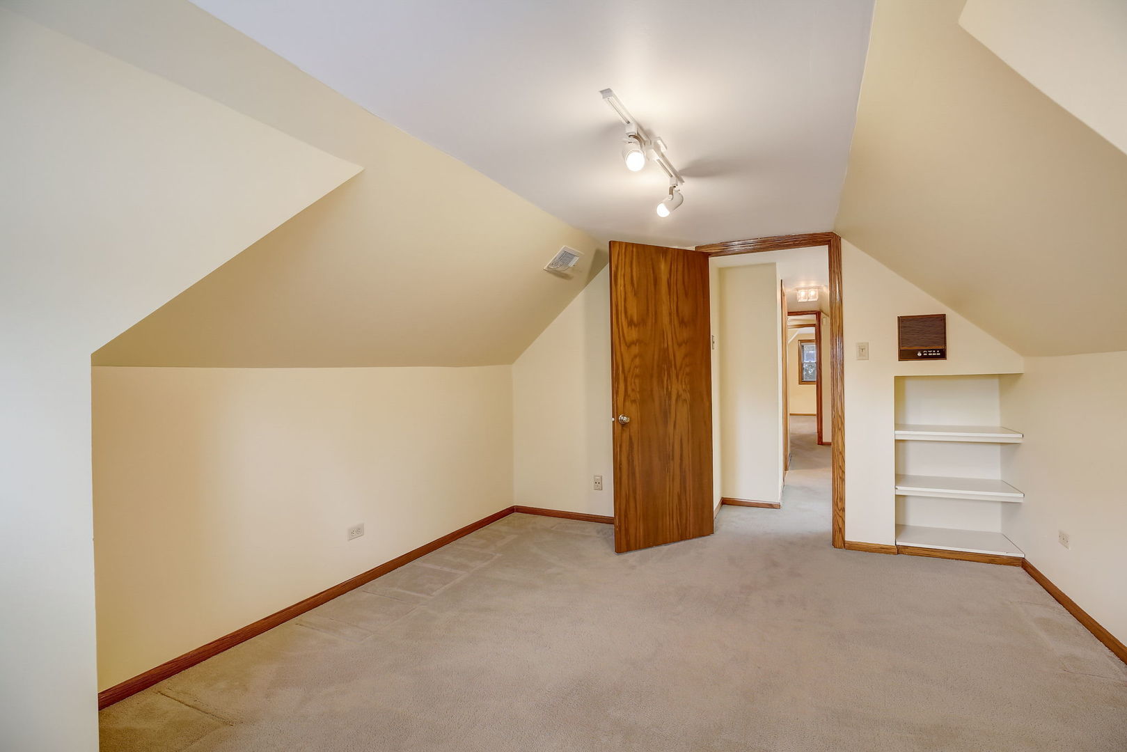 6047 North Sacramento Avenue Chicago IL 60659