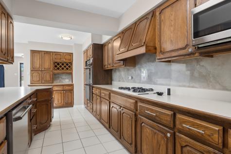 6923 Elder Court Bridgeview IL 60455