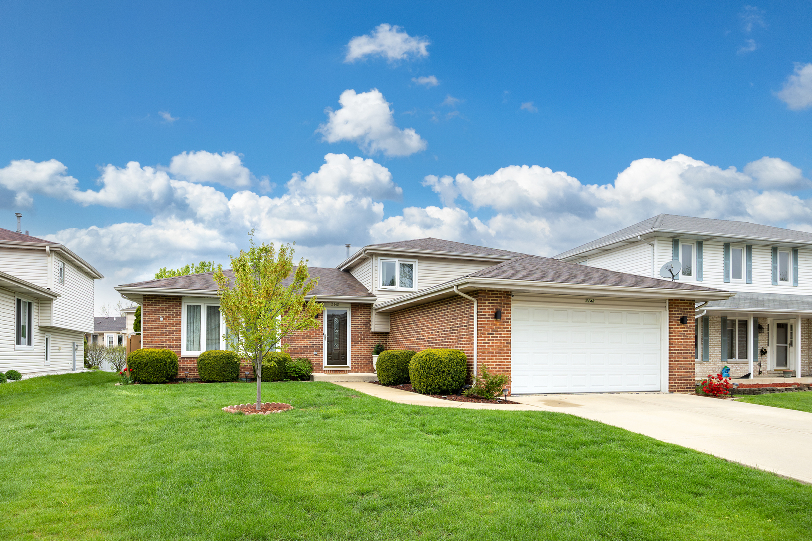 2148 West Cimarron Way Addison IL 60101