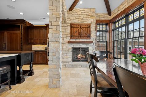 546 Oak Knoll Road Barrington Hills IL 60010