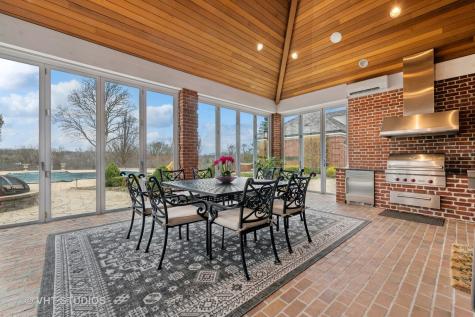 546 Oak Knoll Road Barrington Hills IL 60010
