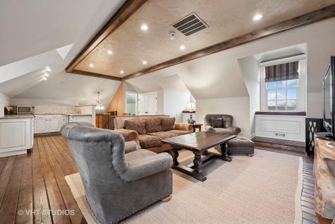 546 Oak Knoll Road Barrington Hills IL 60010