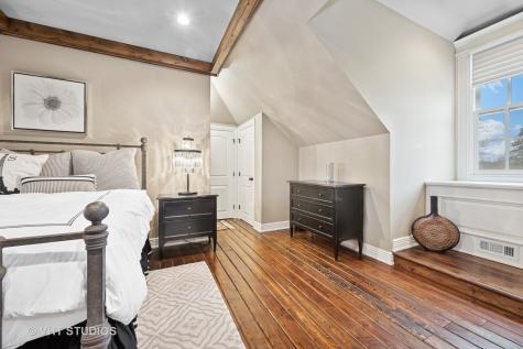 546 Oak Knoll Road Barrington Hills IL 60010