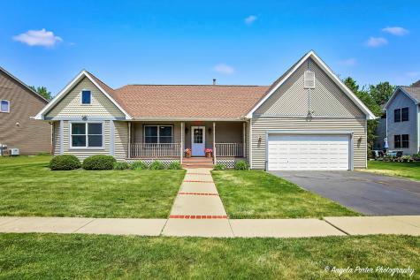 230 Redwing Drive Woodstock IL 60098