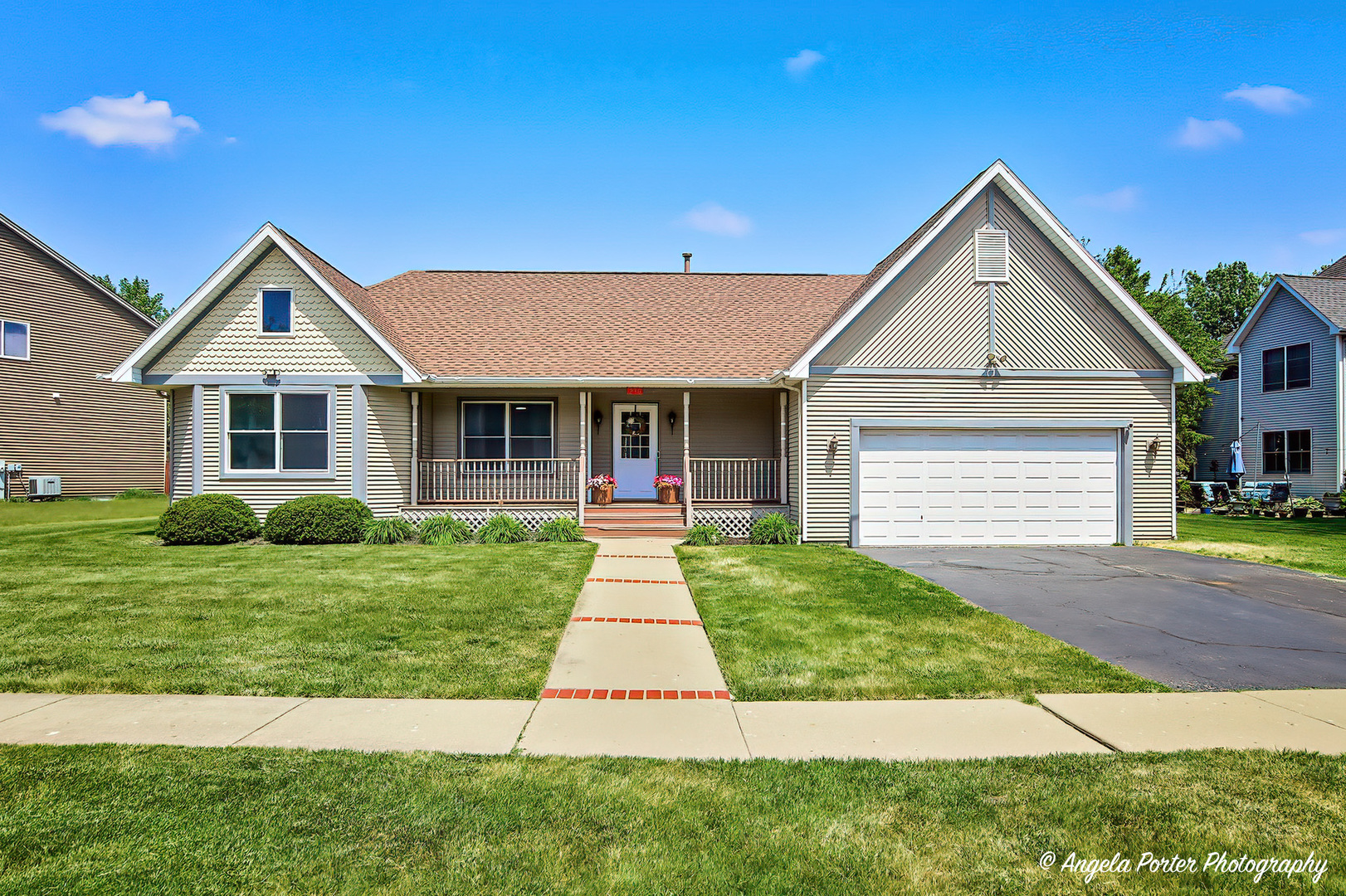 230 Redwing Drive Woodstock IL 60098