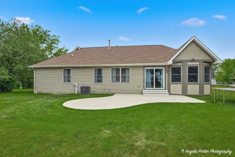 230 Redwing Drive Woodstock IL 60098
