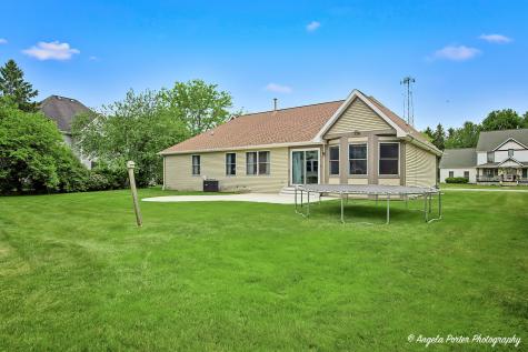 230 Redwing Drive Woodstock IL 60098