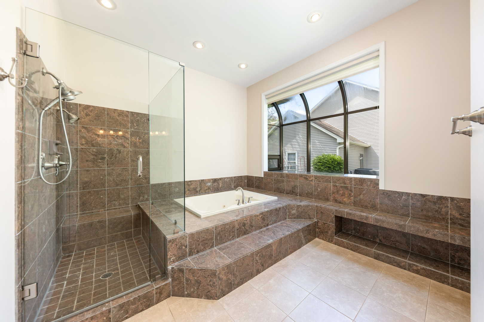 1437 Ambleside Circle Naperville IL 60540