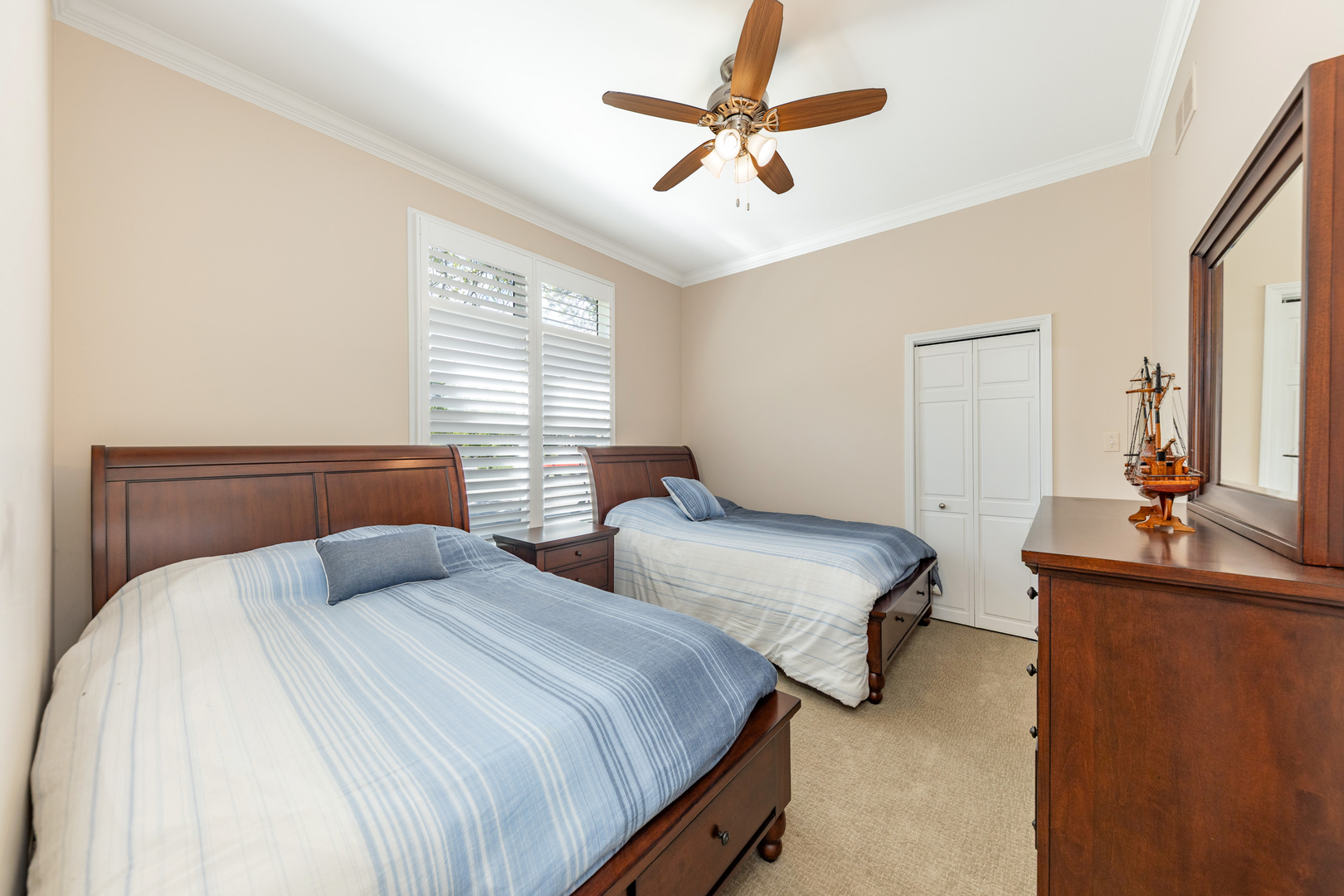 1437 Ambleside Circle Naperville IL 60540