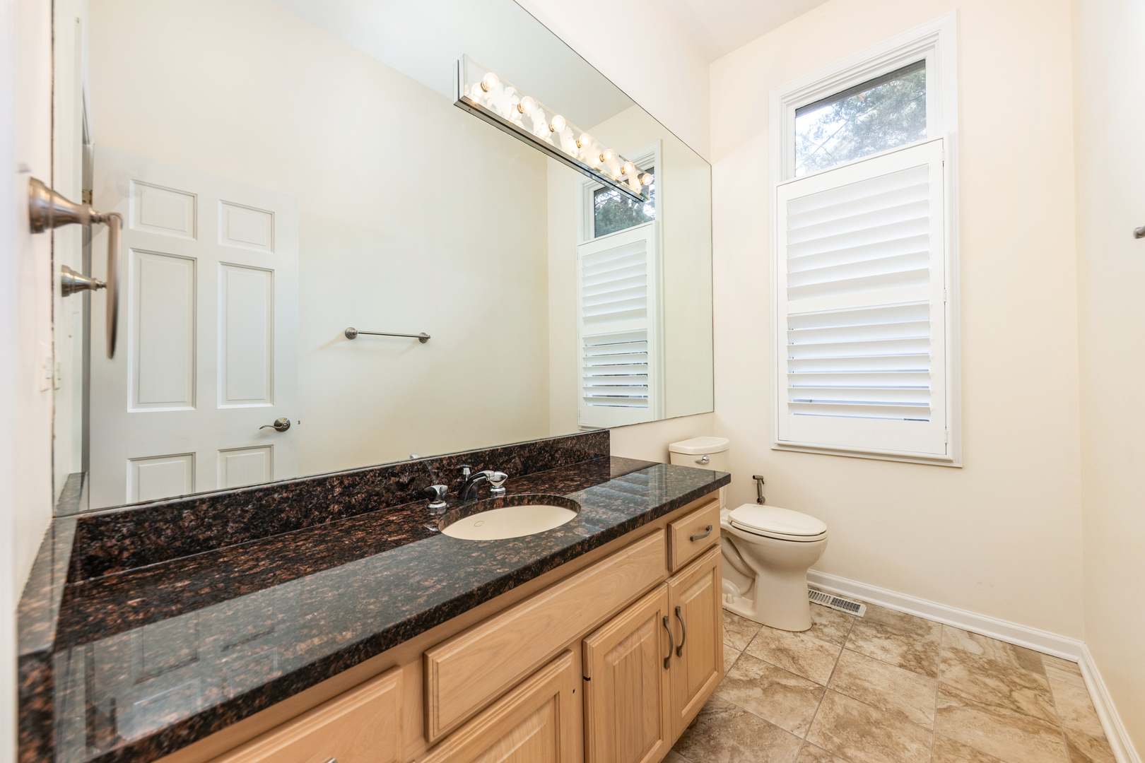 1437 Ambleside Circle Naperville IL 60540