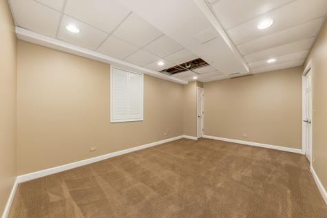 1437 Ambleside Circle Naperville IL 60540