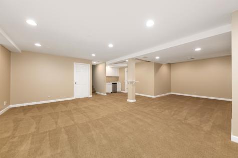 1437 Ambleside Circle Naperville IL 60540