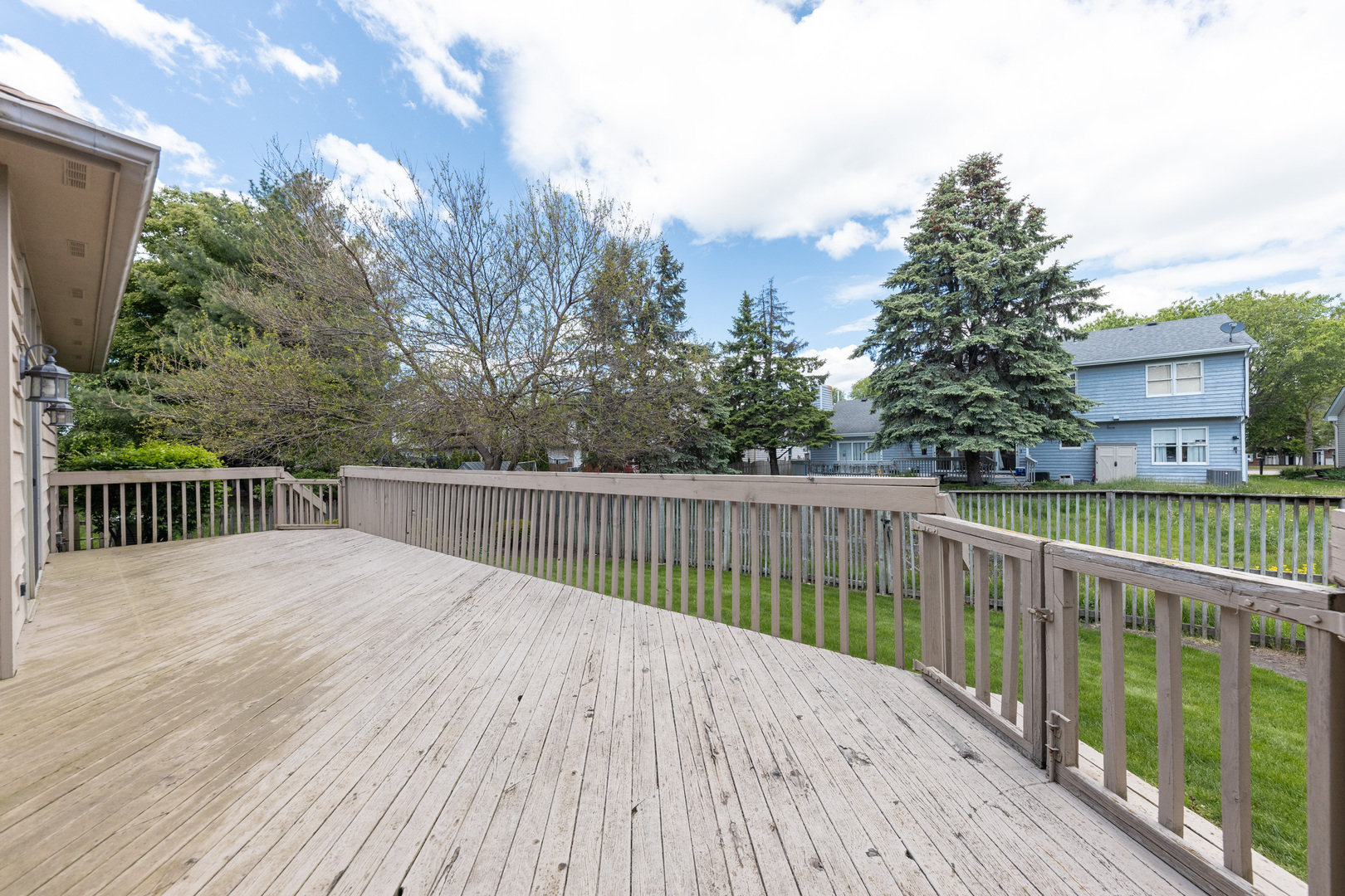 1437 Ambleside Circle Naperville IL 60540