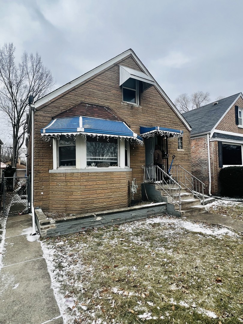 10332 South Oglesby Avenue Chicago IL 60617