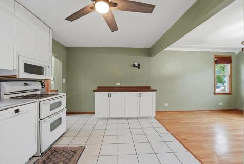 5910 West 88th Street Oak Lawn IL 60453