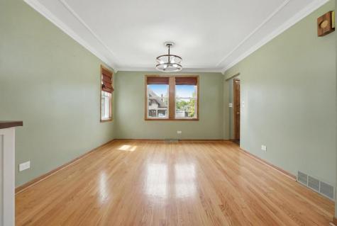 5910 West 88th Street Oak Lawn IL 60453