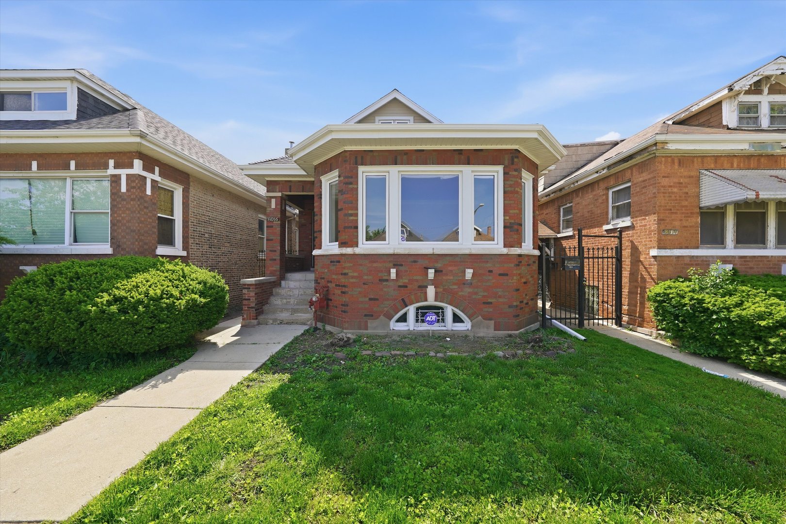 8016 South Perry Avenue Chicago IL 60620