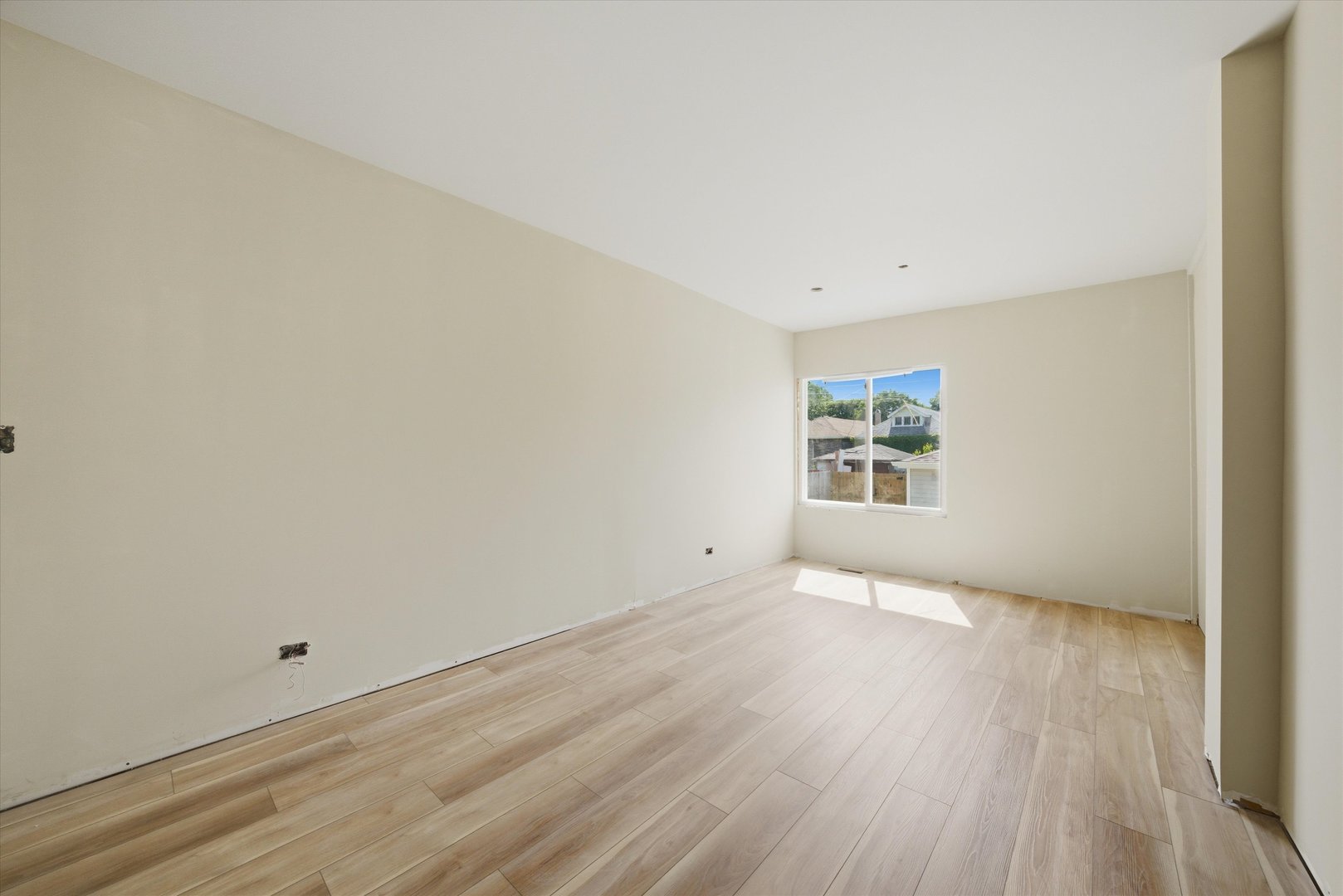 8016 South Perry Avenue Chicago IL 60620
