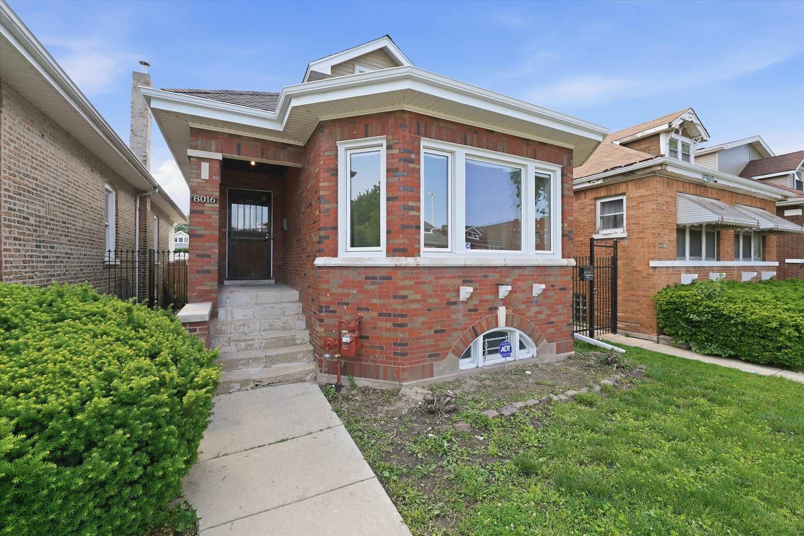 8016 South Perry Avenue Chicago IL 60620