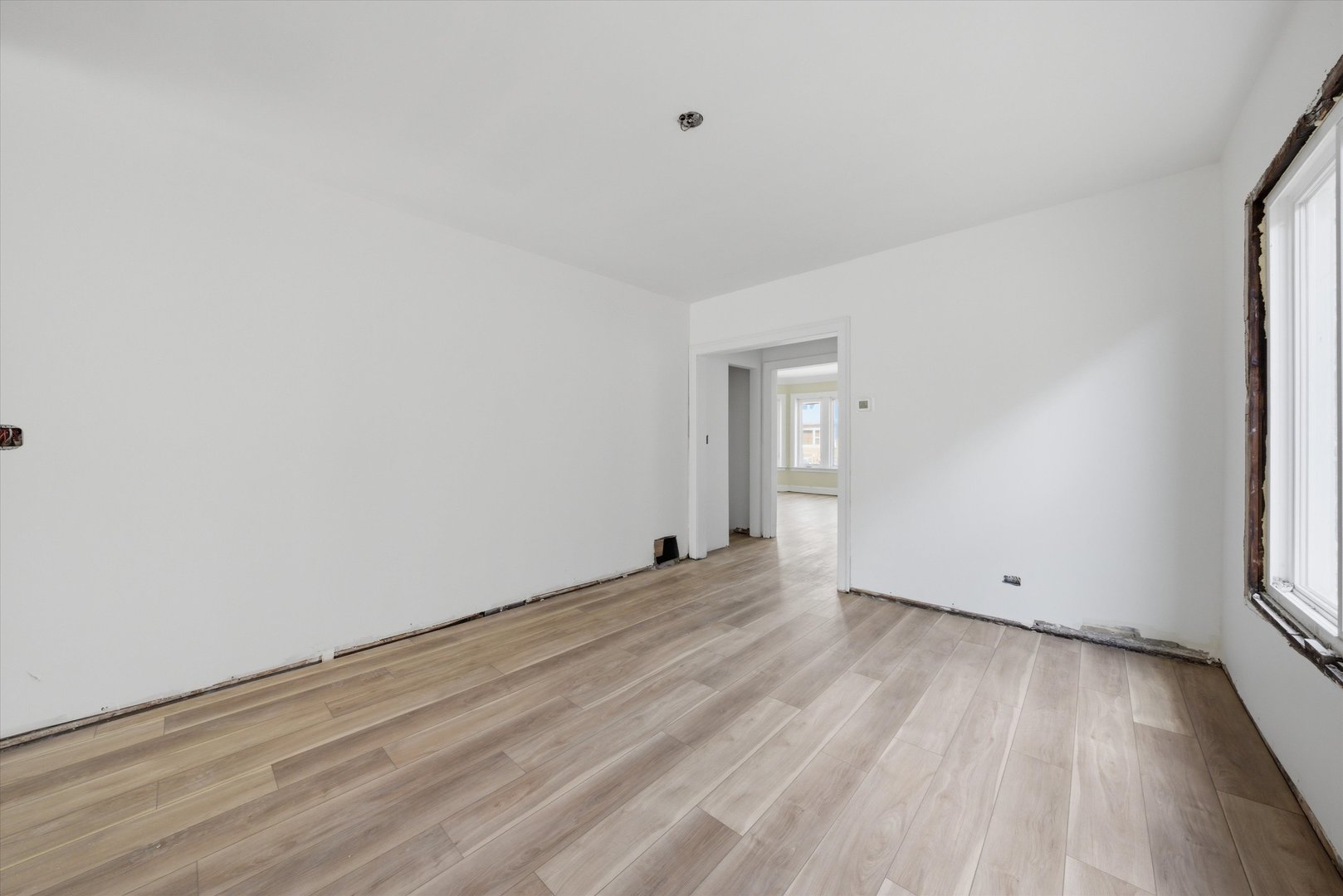 8016 South Perry Avenue Chicago IL 60620
