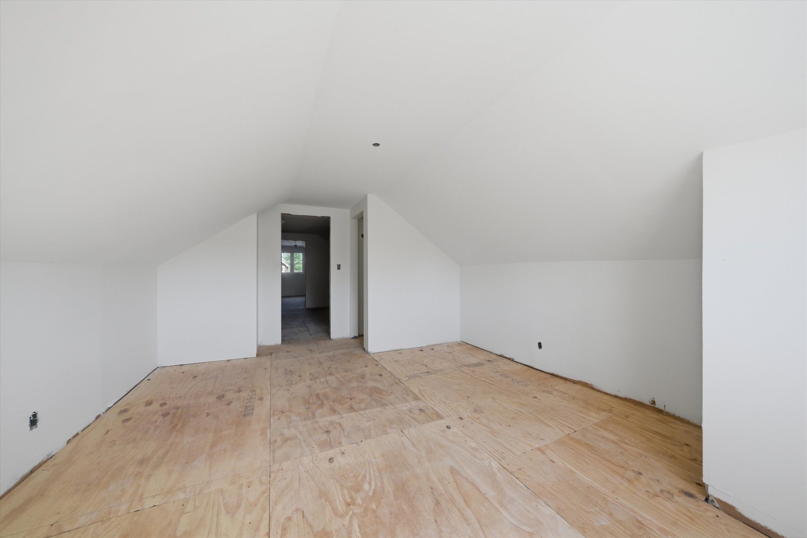 8016 South Perry Avenue Chicago IL 60620