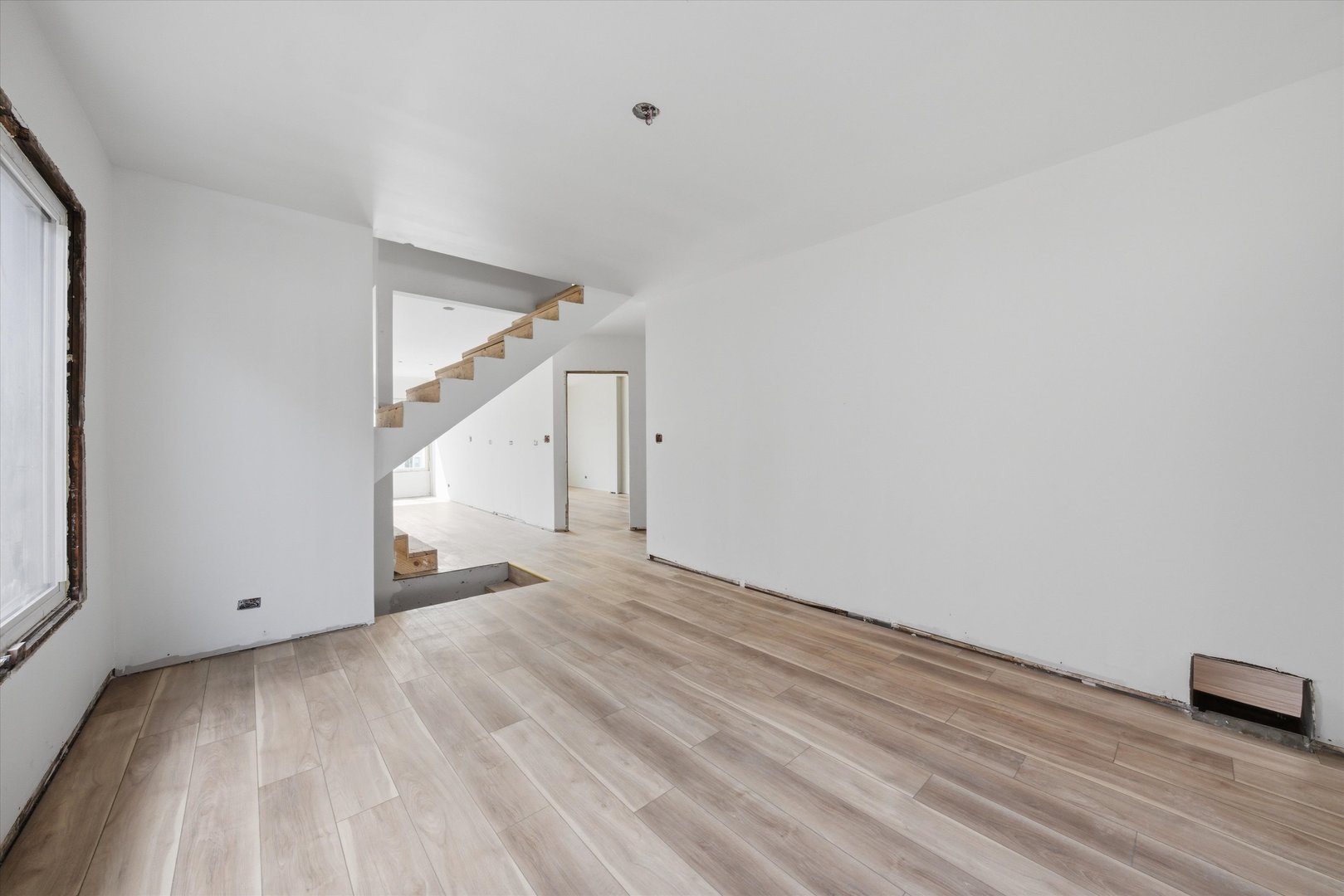 8016 South Perry Avenue Chicago IL 60620