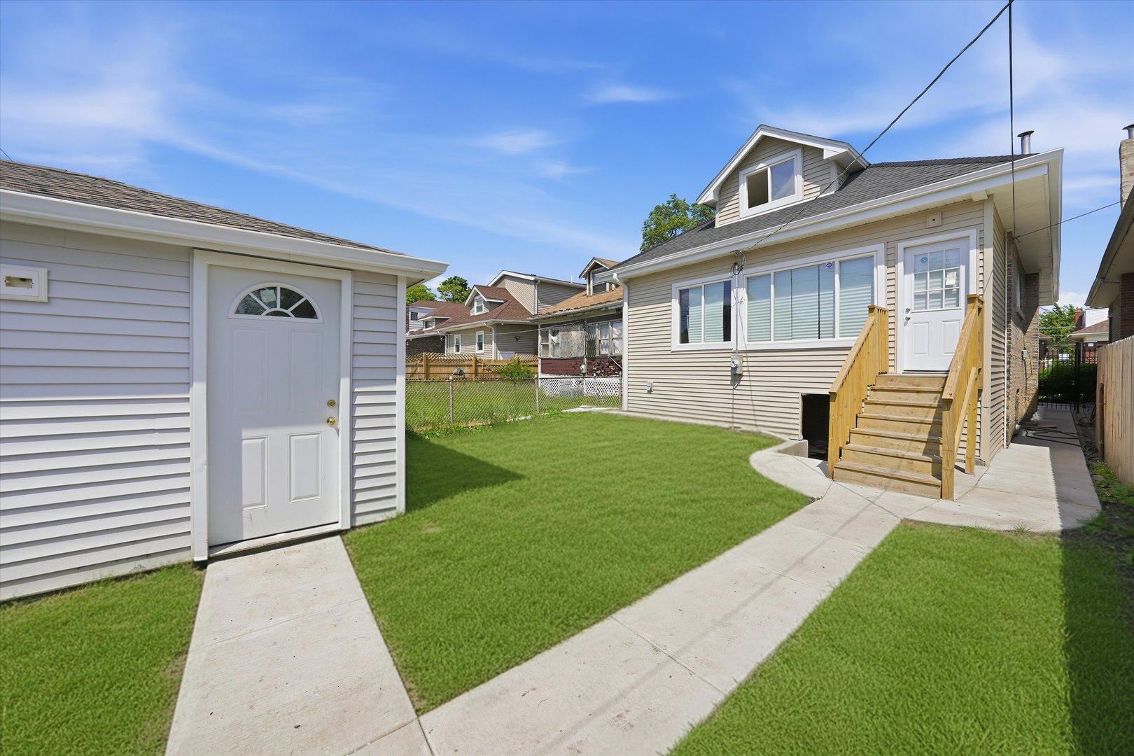 8016 South Perry Avenue Chicago IL 60620