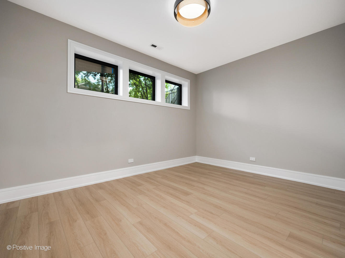 1619 West Summerdale Avenue Chicago IL 60640