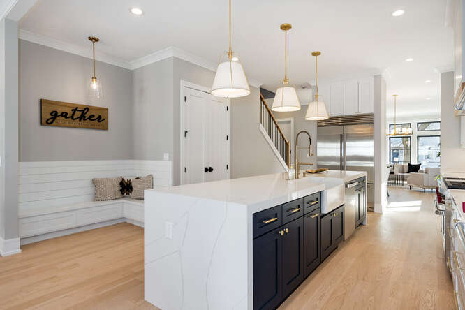 1619 West Summerdale Avenue Chicago IL 60640
