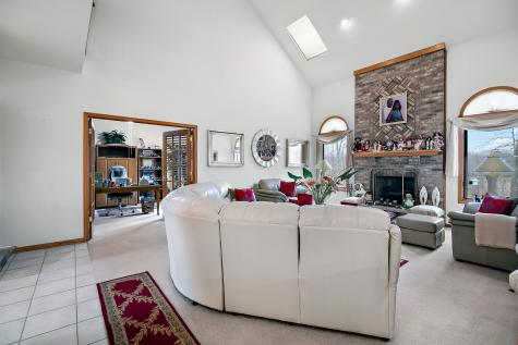 321 Royal Oak Drive Steger IL 60475