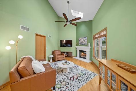 3195 Village Green Drive Aurora IL 60504