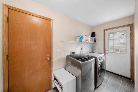 3195 Village Green Drive Aurora IL 60504