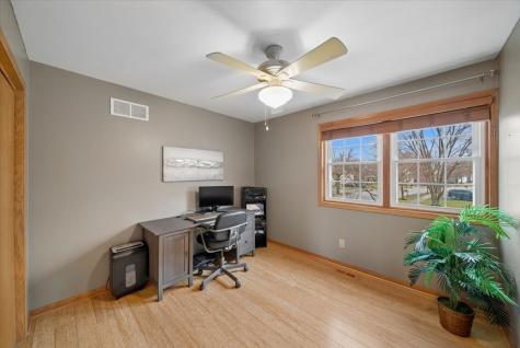 3195 Village Green Drive Aurora IL 60504