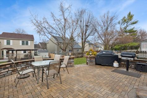 3195 Village Green Drive Aurora IL 60504