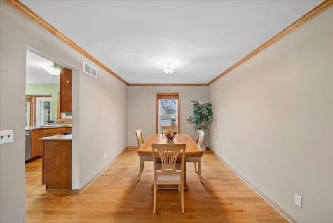 3195 Village Green Drive Aurora IL 60504