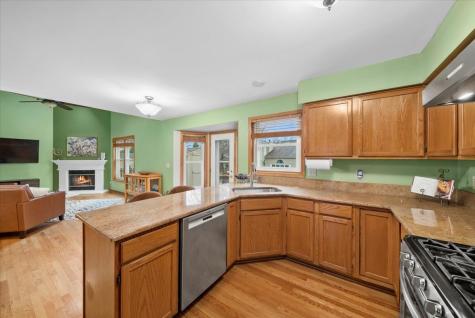 3195 Village Green Drive Aurora IL 60504