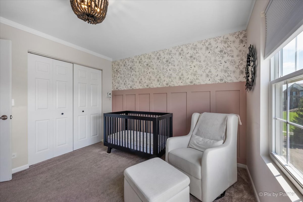 272 Bennett Drive Carol Stream IL 60188