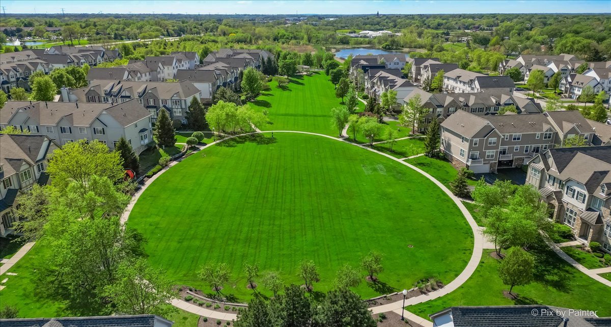 272 Bennett Drive Carol Stream IL 60188