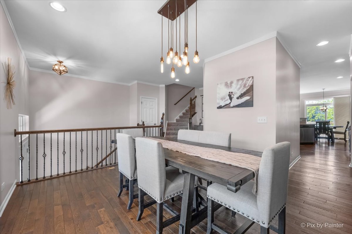 272 Bennett Drive Carol Stream IL 60188