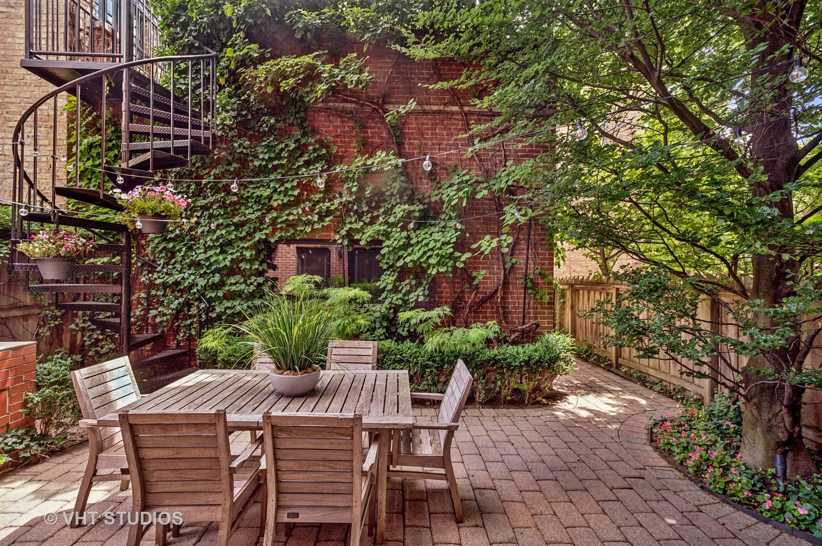 2103 North Clifton Avenue Chicago IL 60614