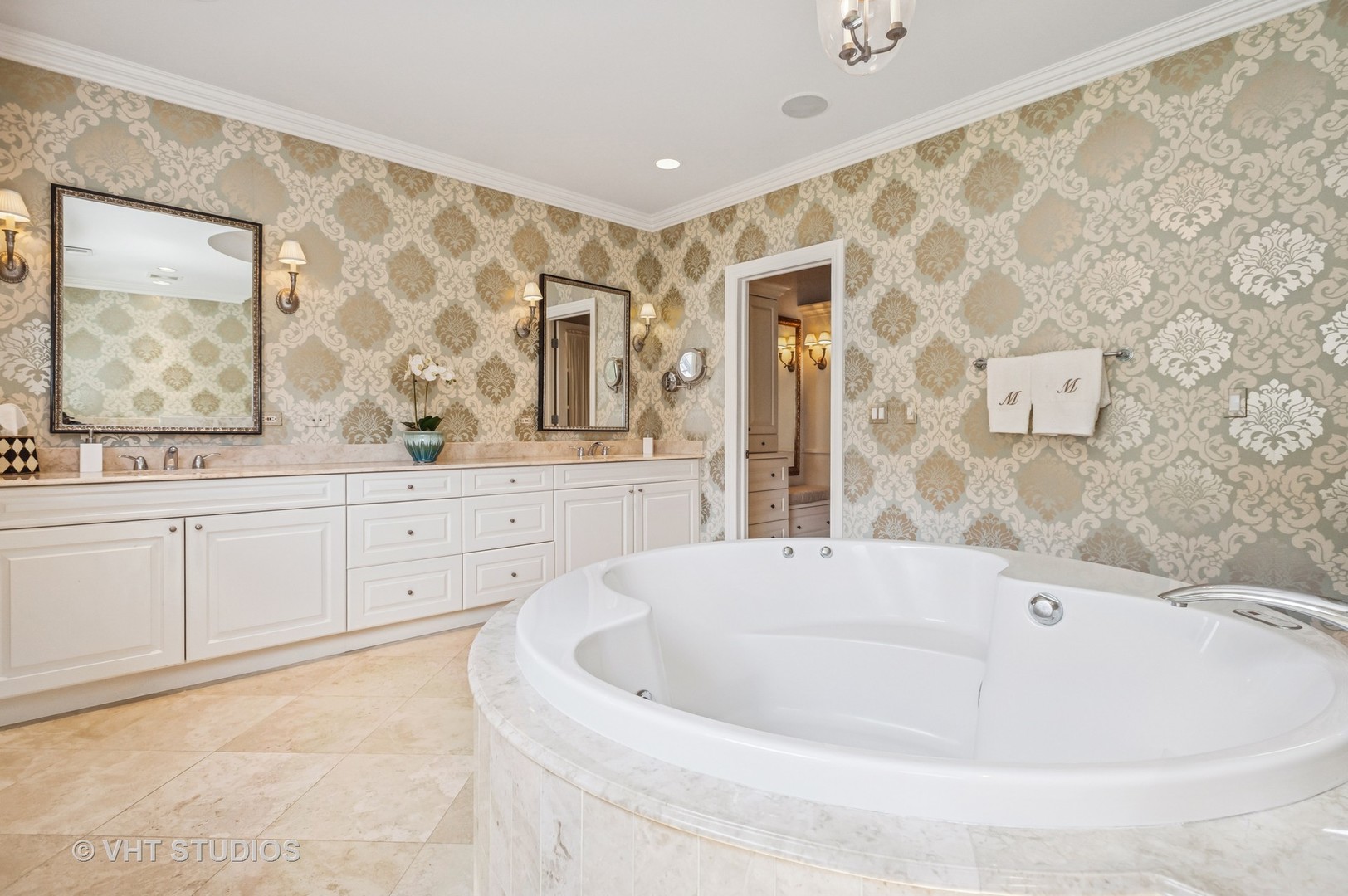2103 North Clifton Avenue Chicago IL 60614