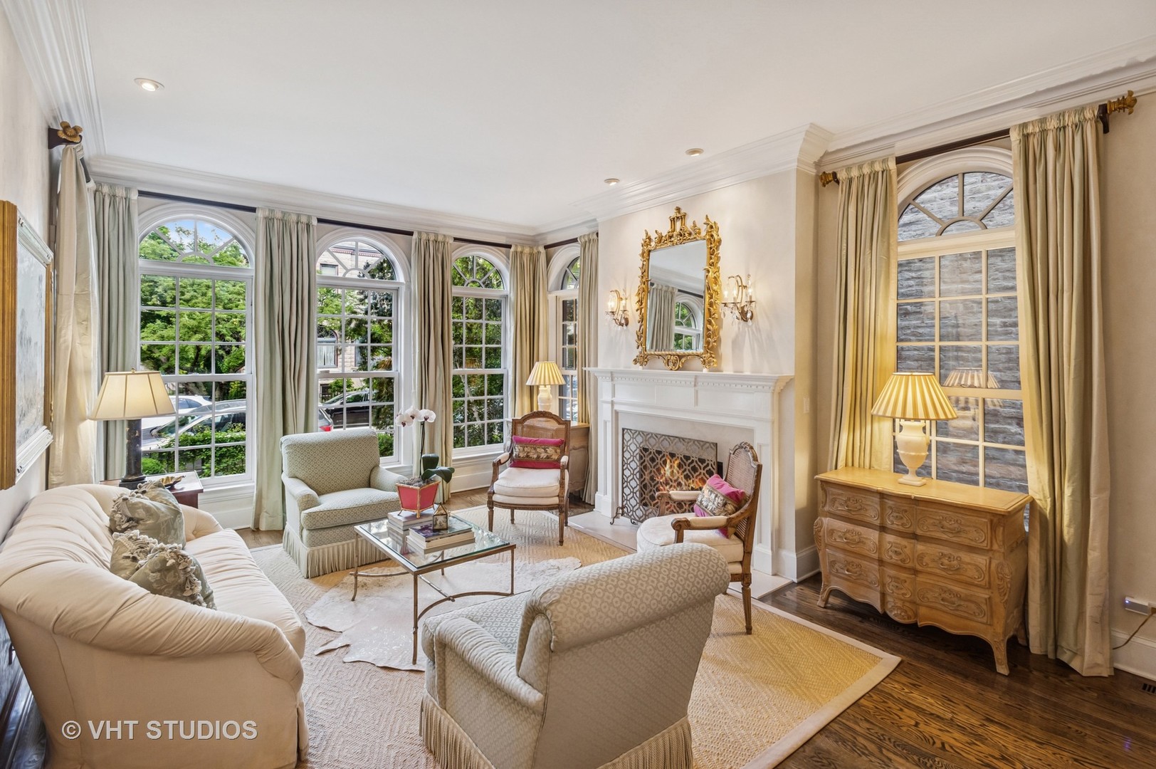 2103 North Clifton Avenue Chicago IL 60614