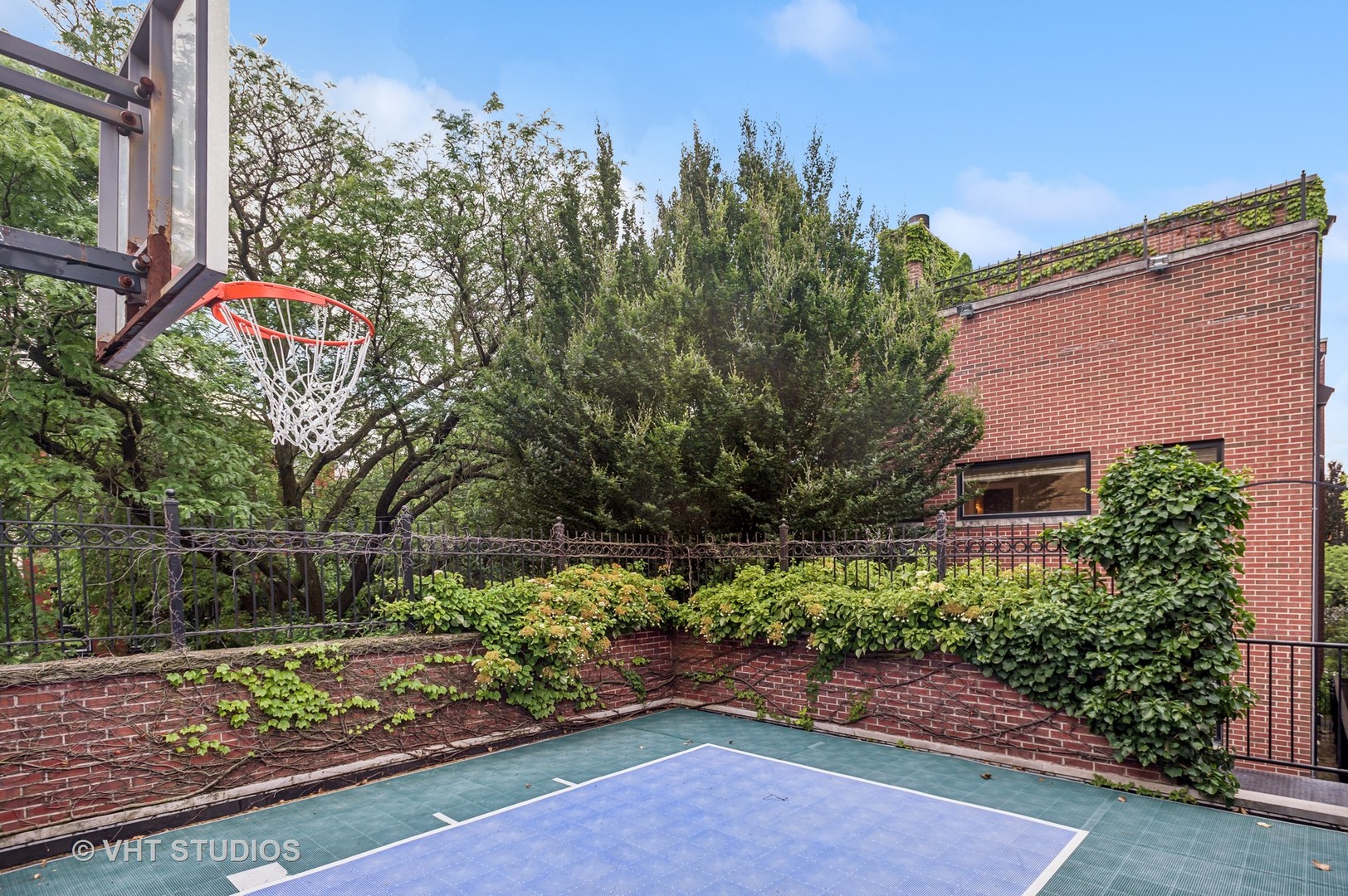 2103 North Clifton Avenue Chicago IL 60614
