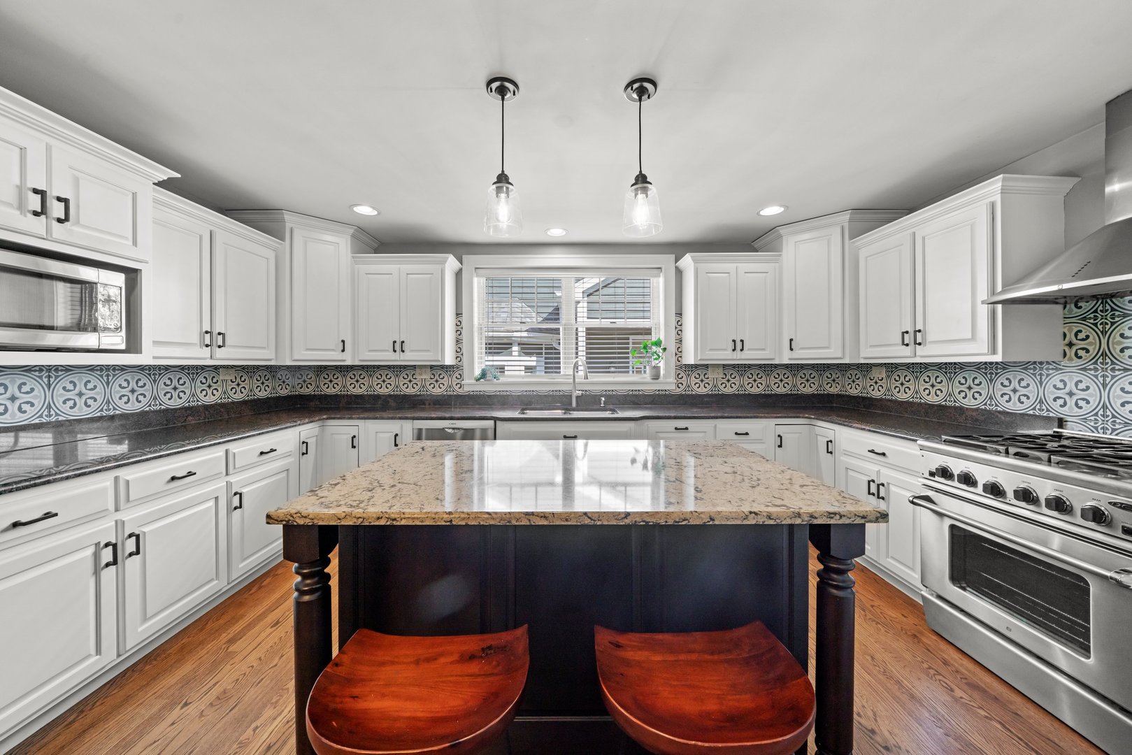 421 South Sunnyside Avenue Elmhurst IL 60126