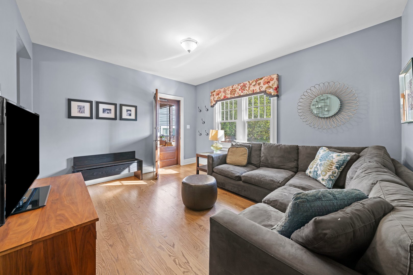 421 South Sunnyside Avenue Elmhurst IL 60126