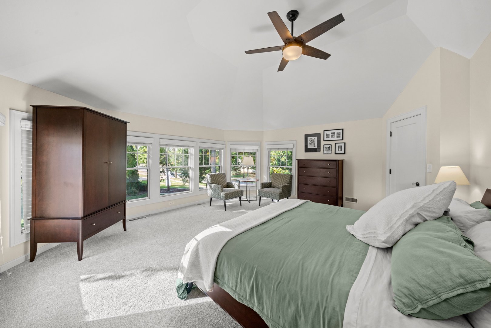 421 South Sunnyside Avenue Elmhurst IL 60126