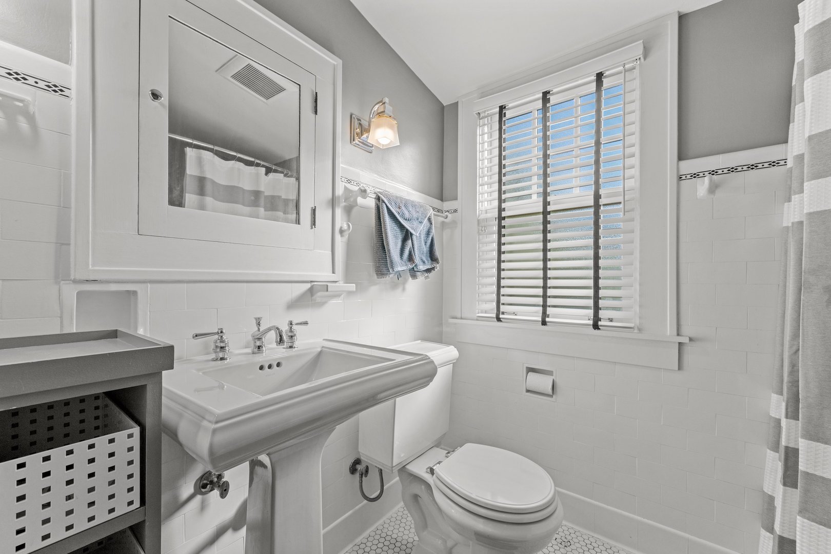 421 South Sunnyside Avenue Elmhurst IL 60126