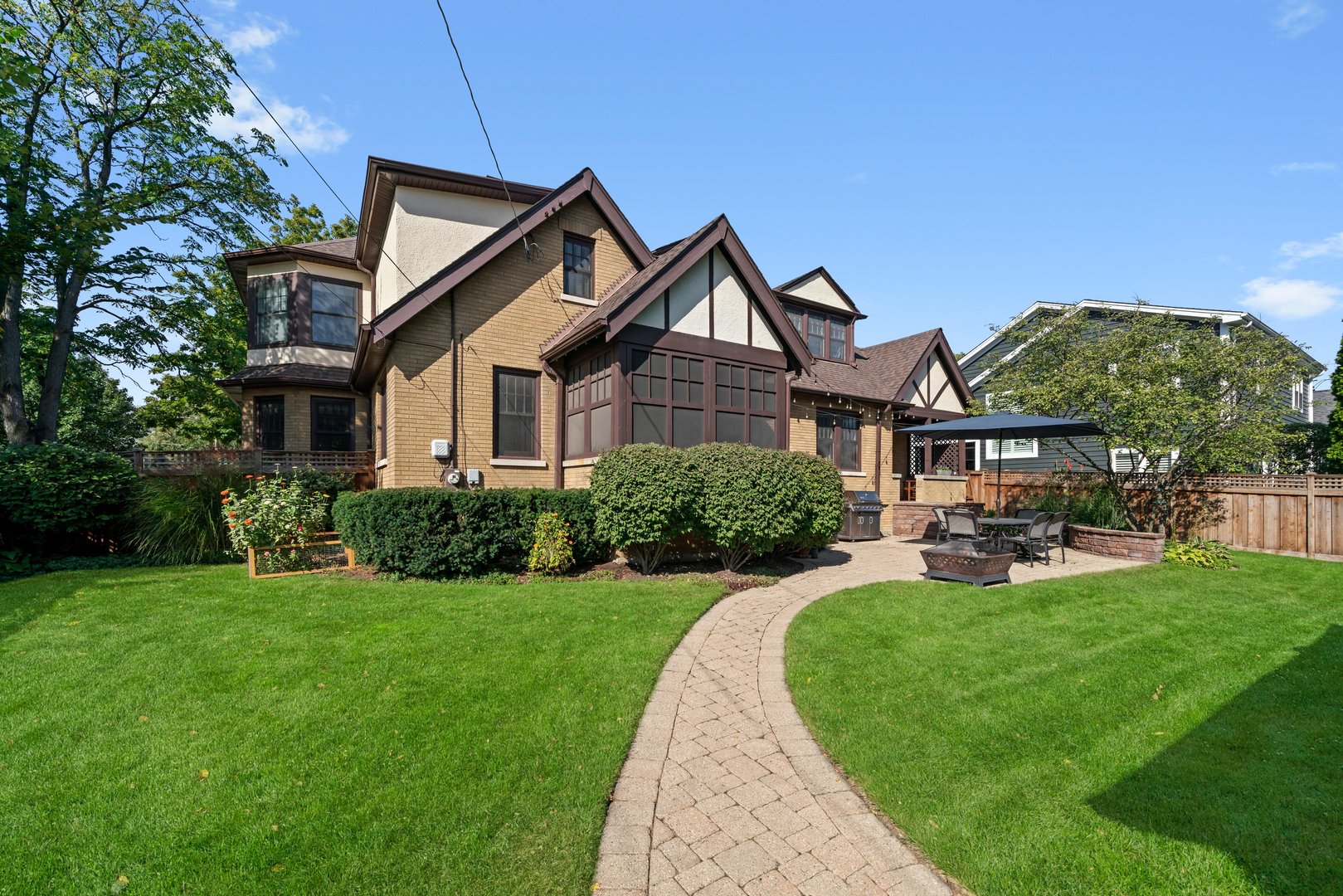 421 South Sunnyside Avenue Elmhurst IL 60126