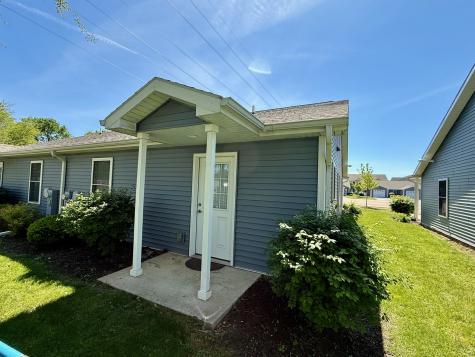 1503 Eadens Place Dixon IL 61021