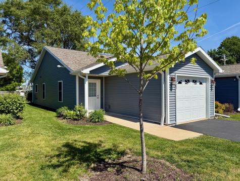 1503 Eadens Place Dixon IL 61021